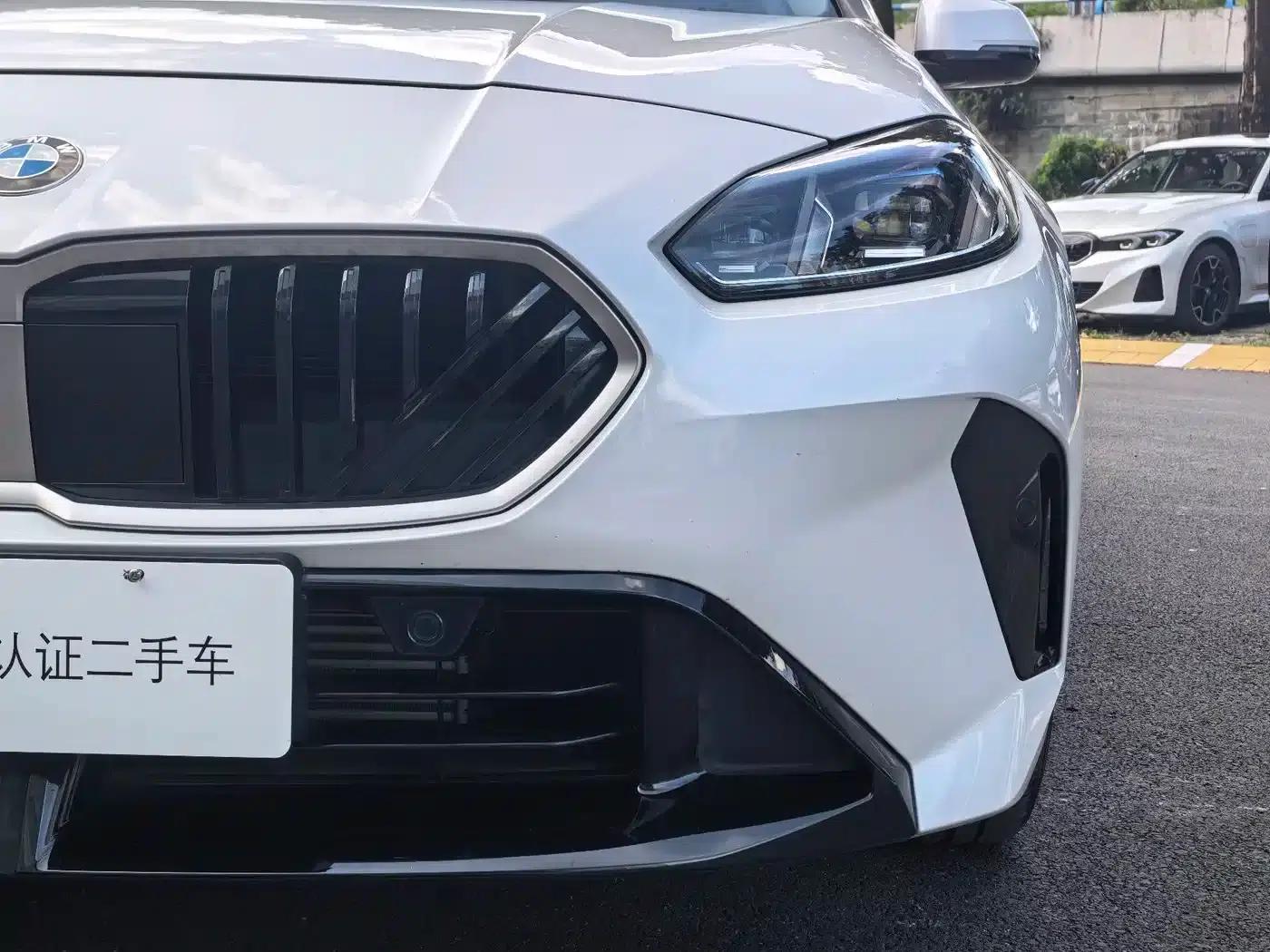 2025 BMW 2 Series 225L M Sport Package — миниатюра 4