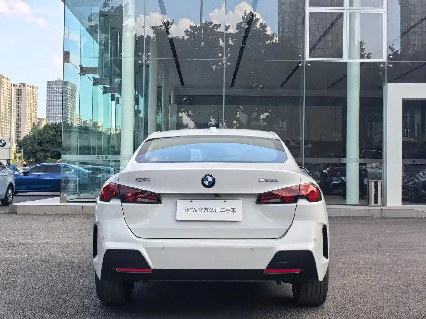 2025 BMW 2 Series 225L M Sport Package — миниатюра 7