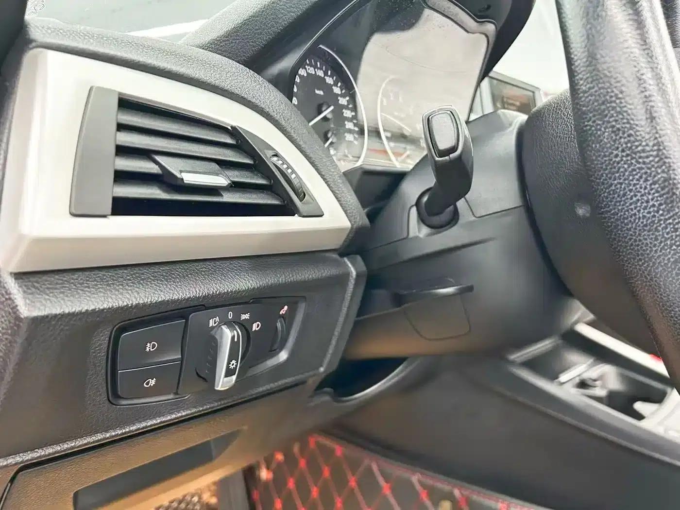 BMW 2 Series (Imported) 2015 220i Convertible Coupe Leading Model — миниатюра 16