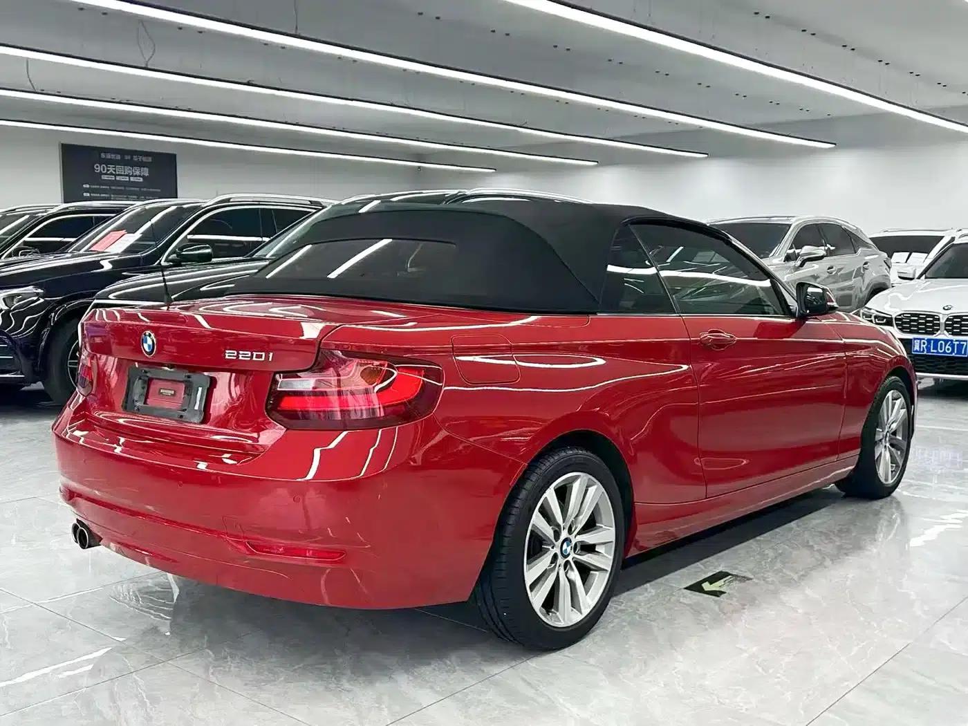 BMW 2 Series (Imported) 2015 220i Convertible Coupe Leading Model — миниатюра 6