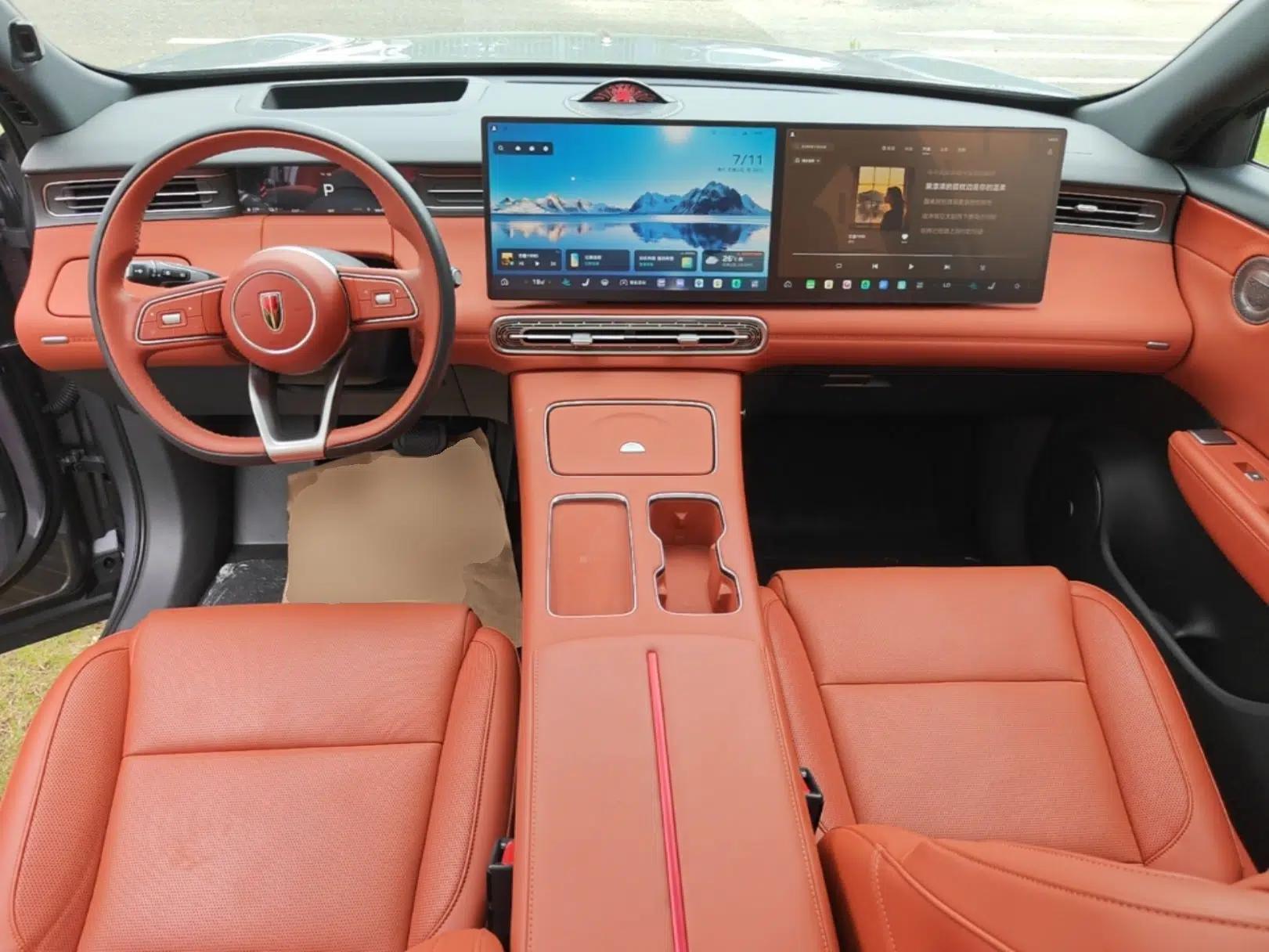 Hongqi HS6 PHEV 2026 220 All-Wheel Drive Smart Hybrid Version — миниатюра 12