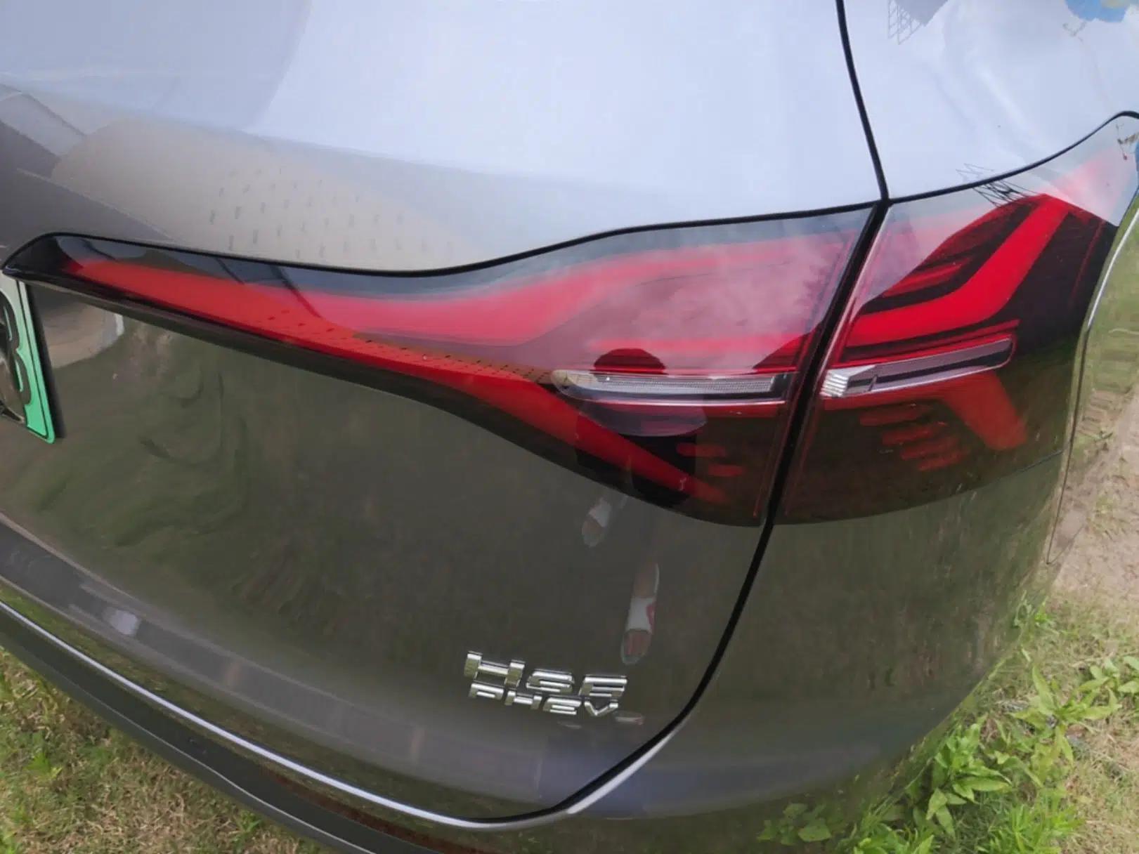 Hongqi HS6 PHEV 2026 220 All-Wheel Drive Smart Hybrid Version — миниатюра 9