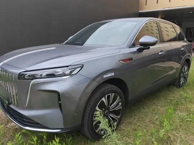 Hongqi HS6 PHEV 2026 220 All-Wheel Drive Smart Hybrid Version