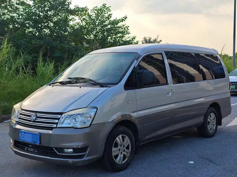 Lingzhi 2017 M3L 1.6L 7-seater Comfort Model — миниатюра 1
