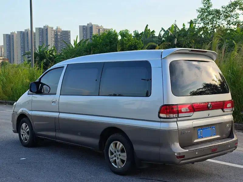 Lingzhi 2017 M3L 1.6L 7-seater Comfort Model — миниатюра 4