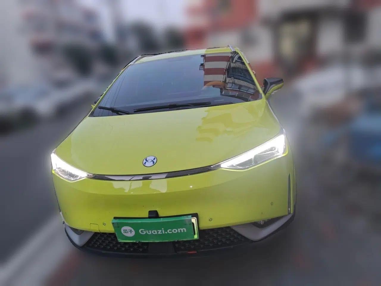 Hycan Z03 2022 510 km Range Trendy Cool Version 135 kW 63.98 kWh — миниатюра 2