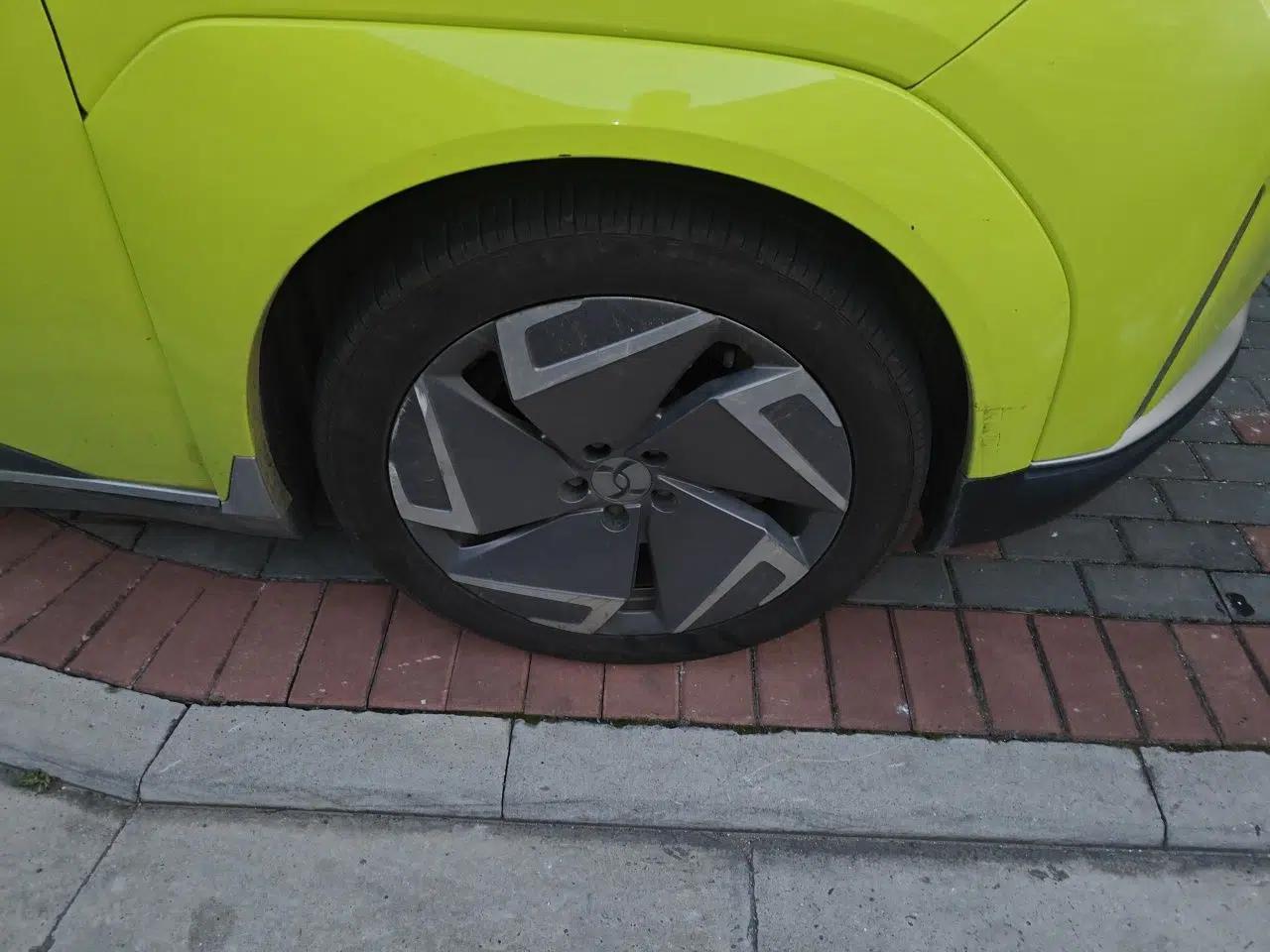 Hycan Z03 2022 510 km Range Trendy Cool Version 135 kW 63.98 kWh — миниатюра 8