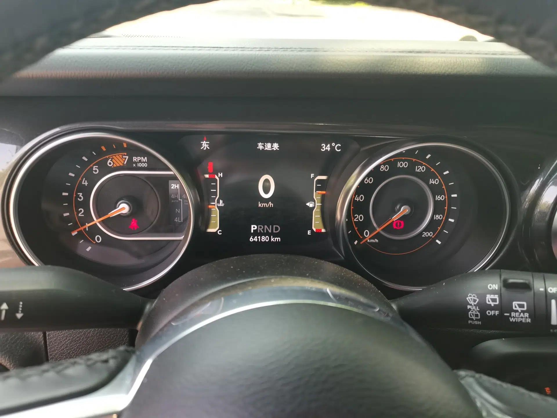 Jeep Wrangler 2022 2.0T High Altitude Four-Door Edition — миниатюра 11