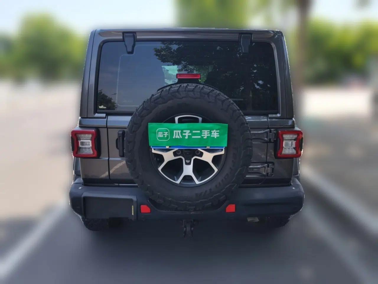Jeep Wrangler 2022 2.0T High Altitude Four-Door Edition — миниатюра 5