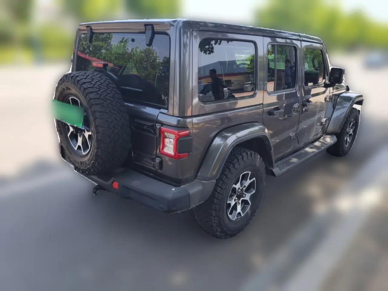 Jeep Wrangler 2022 2.0T High Altitude Four-Door Edition — миниатюра 6