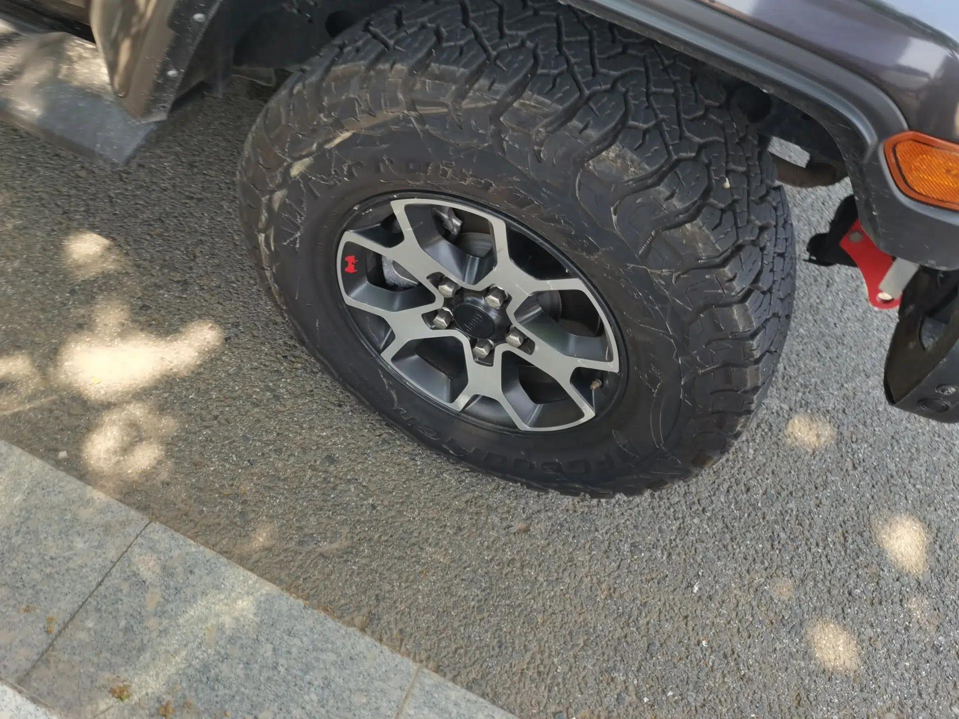 Jeep Wrangler 2022 2.0T High Altitude Four-Door Edition — миниатюра 8
