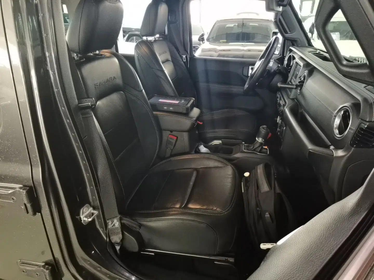 Jeep Wrangler 2019 2.0T Sahara 4-Door Version China V Standard — миниатюра 19