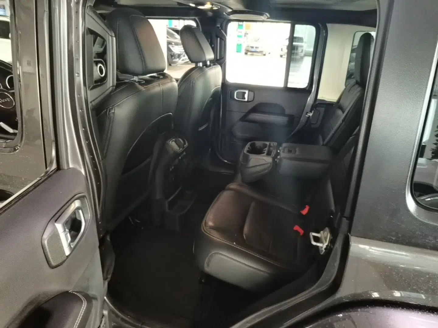 Jeep Wrangler 2019 2.0T Sahara 4-Door Version China V Standard — миниатюра 20