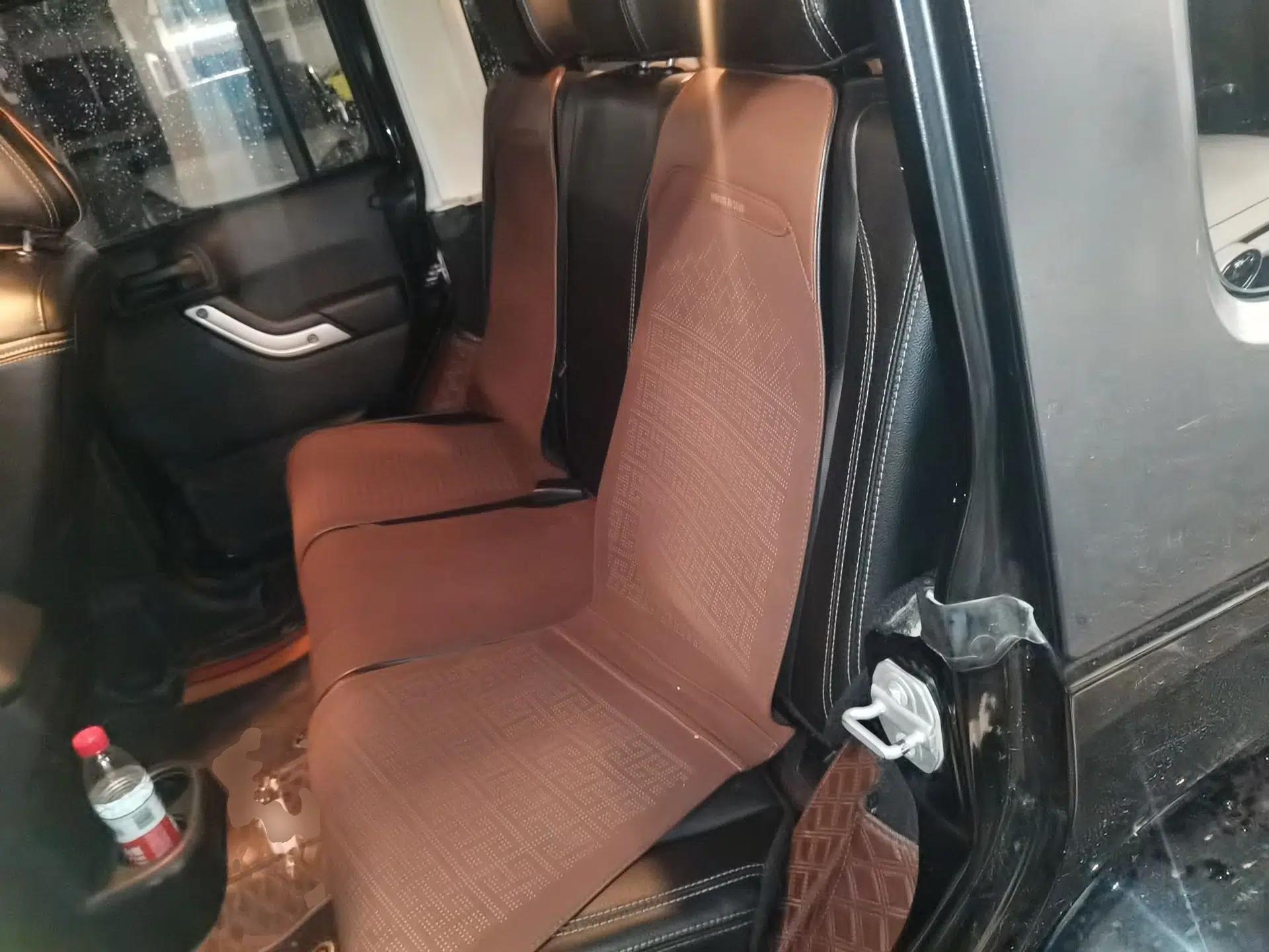 Jeep Wrangler 2017 3.0L Sahara Four-Door Comfort Edition — миниатюра 17