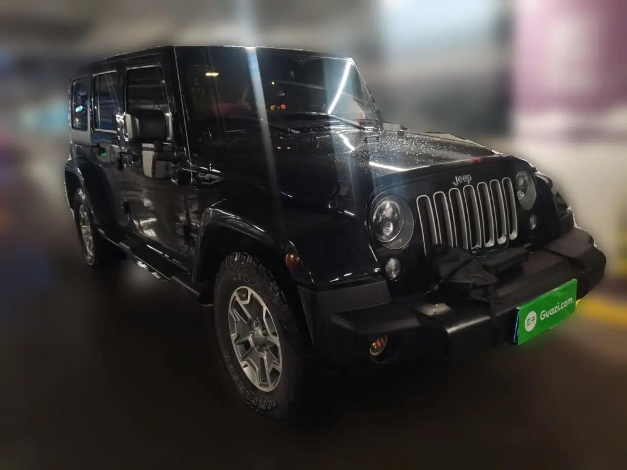 Jeep Wrangler 2017 3.0L Sahara Four-Door Comfort Edition — миниатюра 3