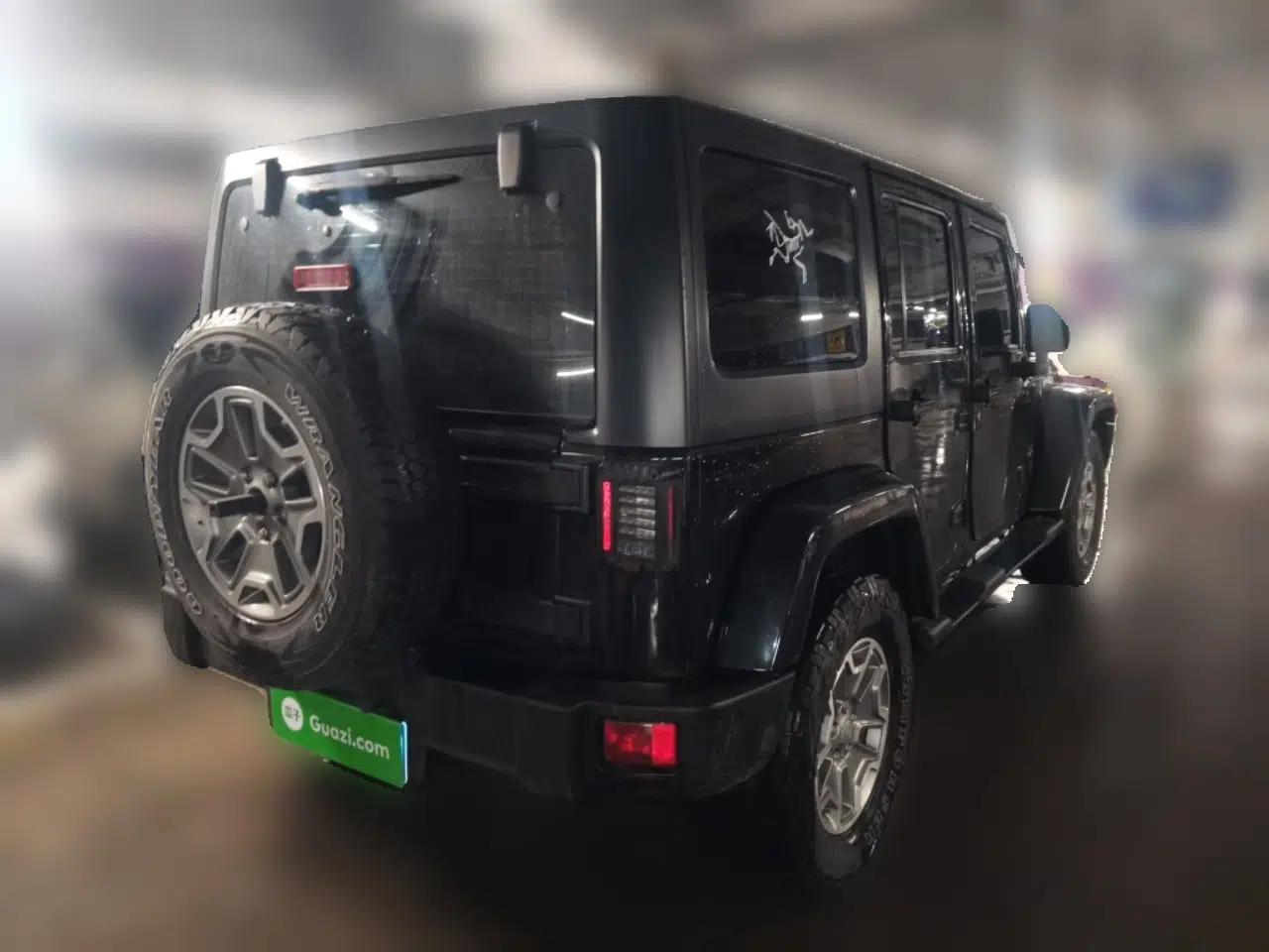 Jeep Wrangler 2017 3.0L Sahara Four-Door Comfort Edition — миниатюра 6