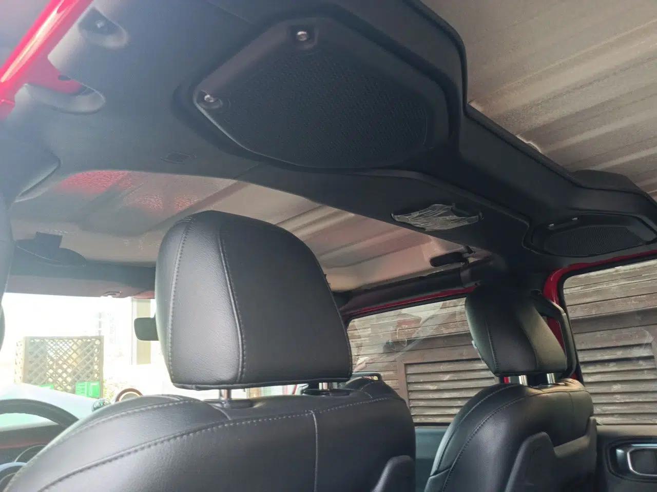 Jeep Wrangler 2021 2.0T Robin Hood Four-Door Edition — миниатюра 18