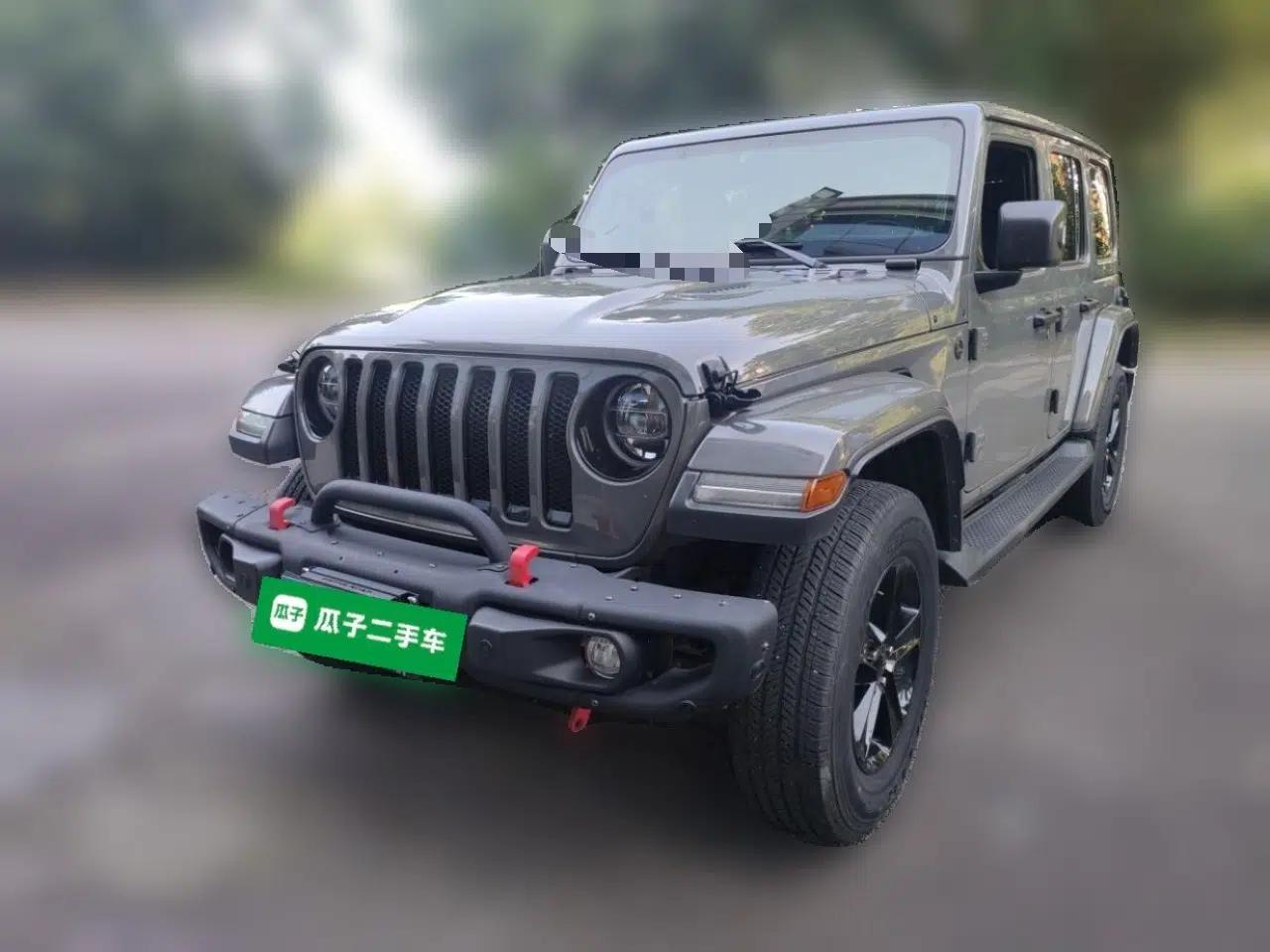 Jeep Wrangler 2021 2.0T Sahara Four-Door Edition — миниатюра 1