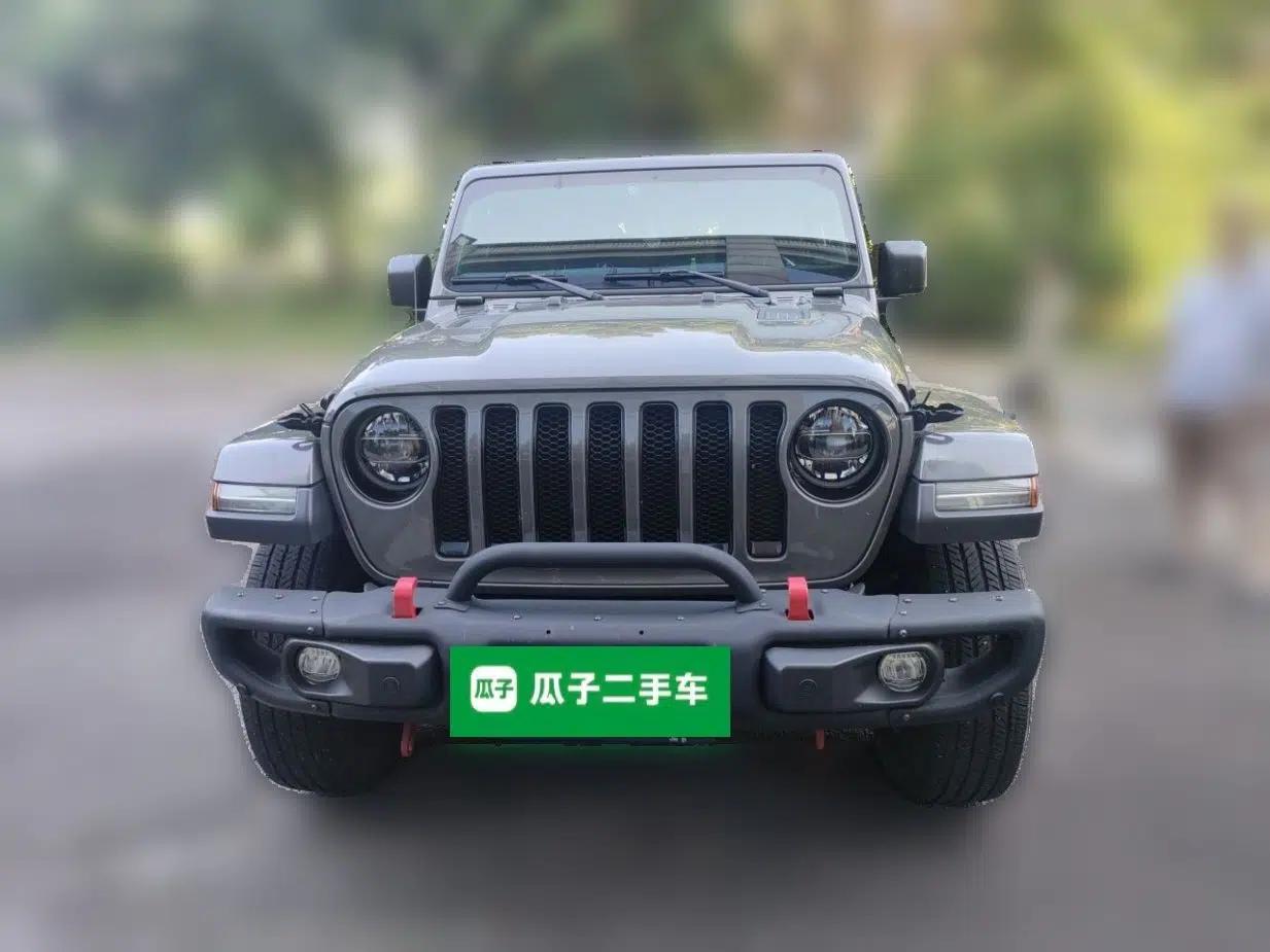 Jeep Wrangler 2021 2.0T Sahara Four-Door Edition — миниатюра 2