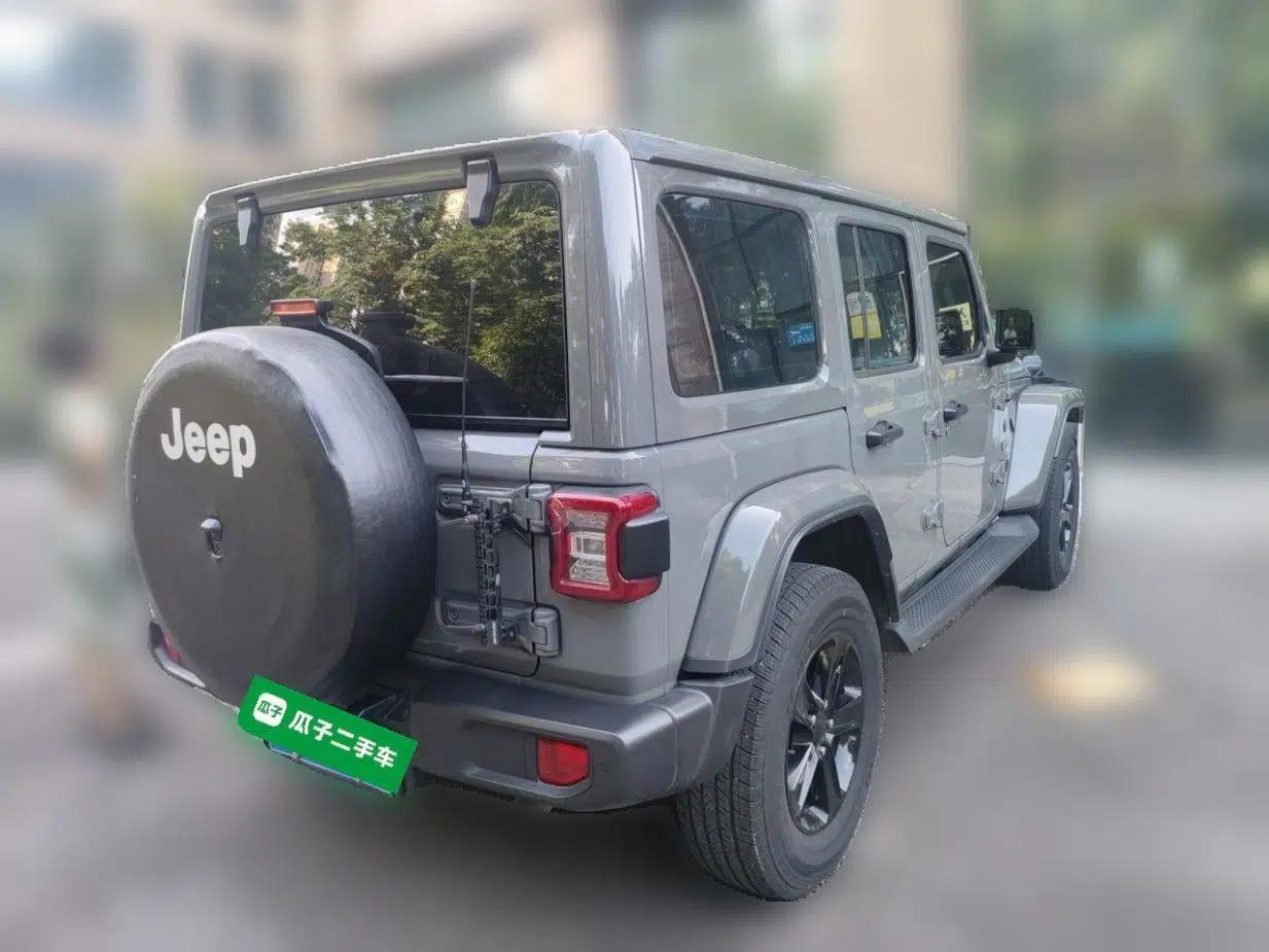 Jeep Wrangler 2021 2.0T Sahara Four-Door Edition — миниатюра 6