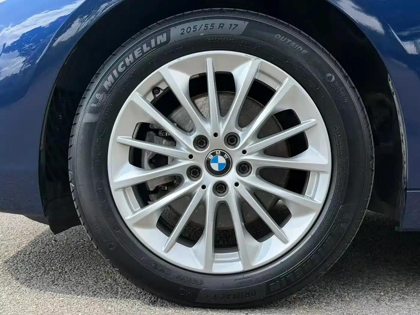 BMW 2 Series Gran Tourer 2019 220i Leading Edition — миниатюра 9