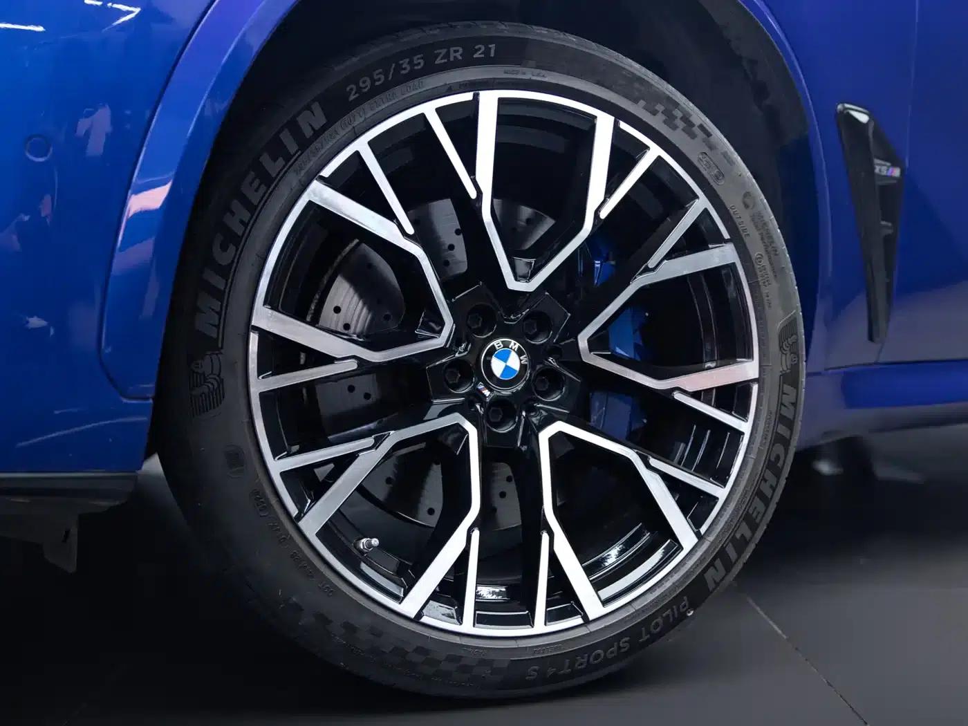 2020 BMW X5 M — миниатюра 27