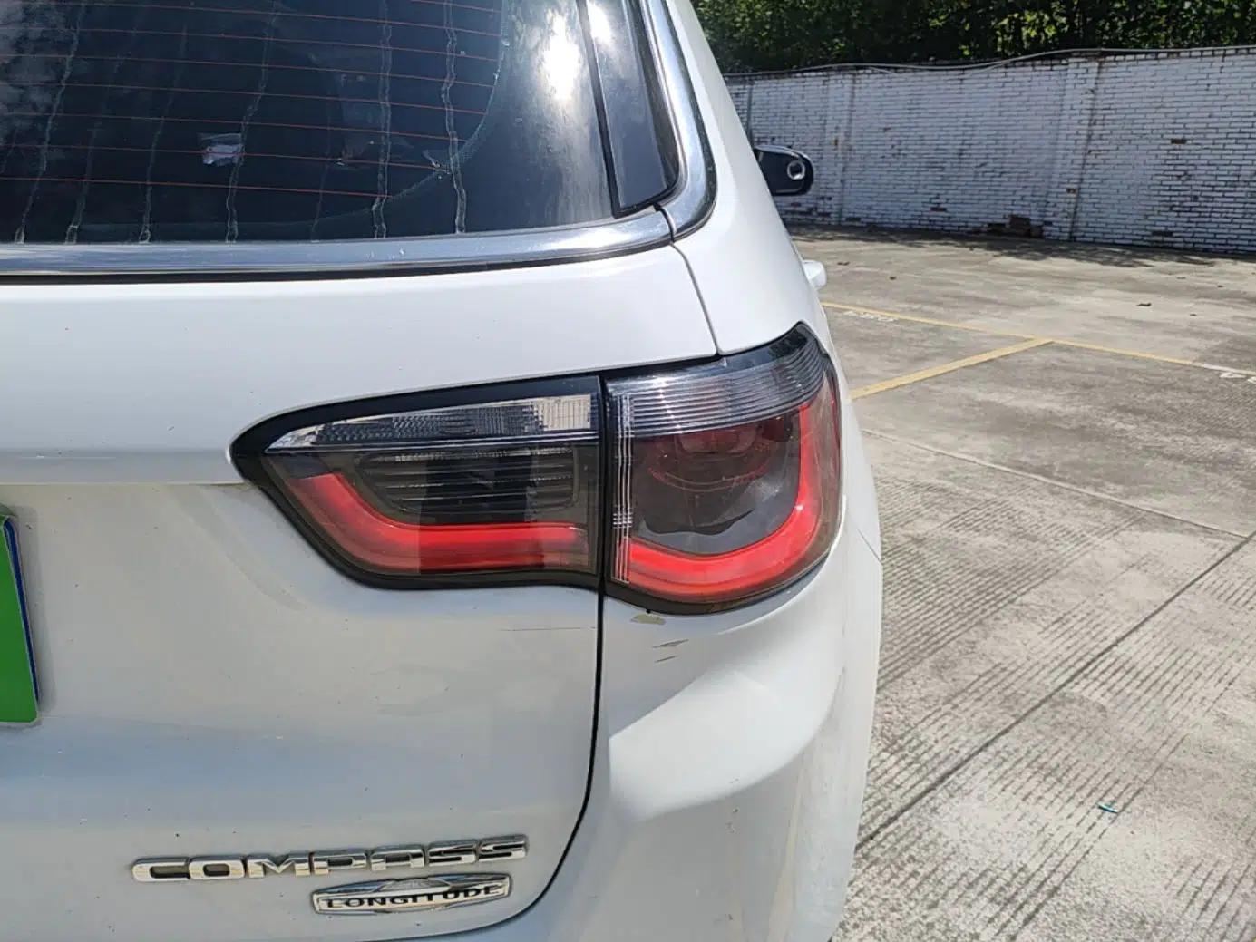 Jeep Compass 2017 200T Automatic Family Edition — миниатюра 9