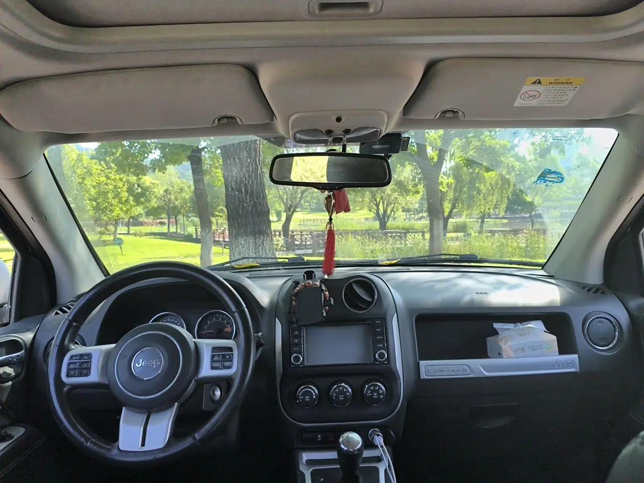 Jeep Compass 2014 Revised Version 2.4L Four-Wheel Drive Comfort Edition — миниатюра 18