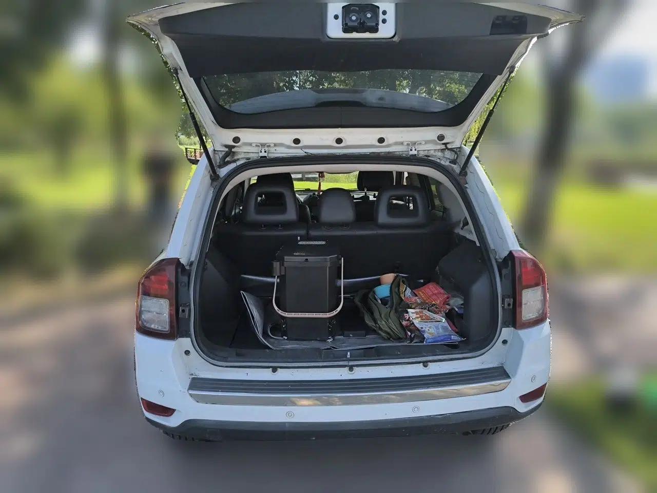 Jeep Compass 2014 Revised Version 2.4L Four-Wheel Drive Comfort Edition — миниатюра 19