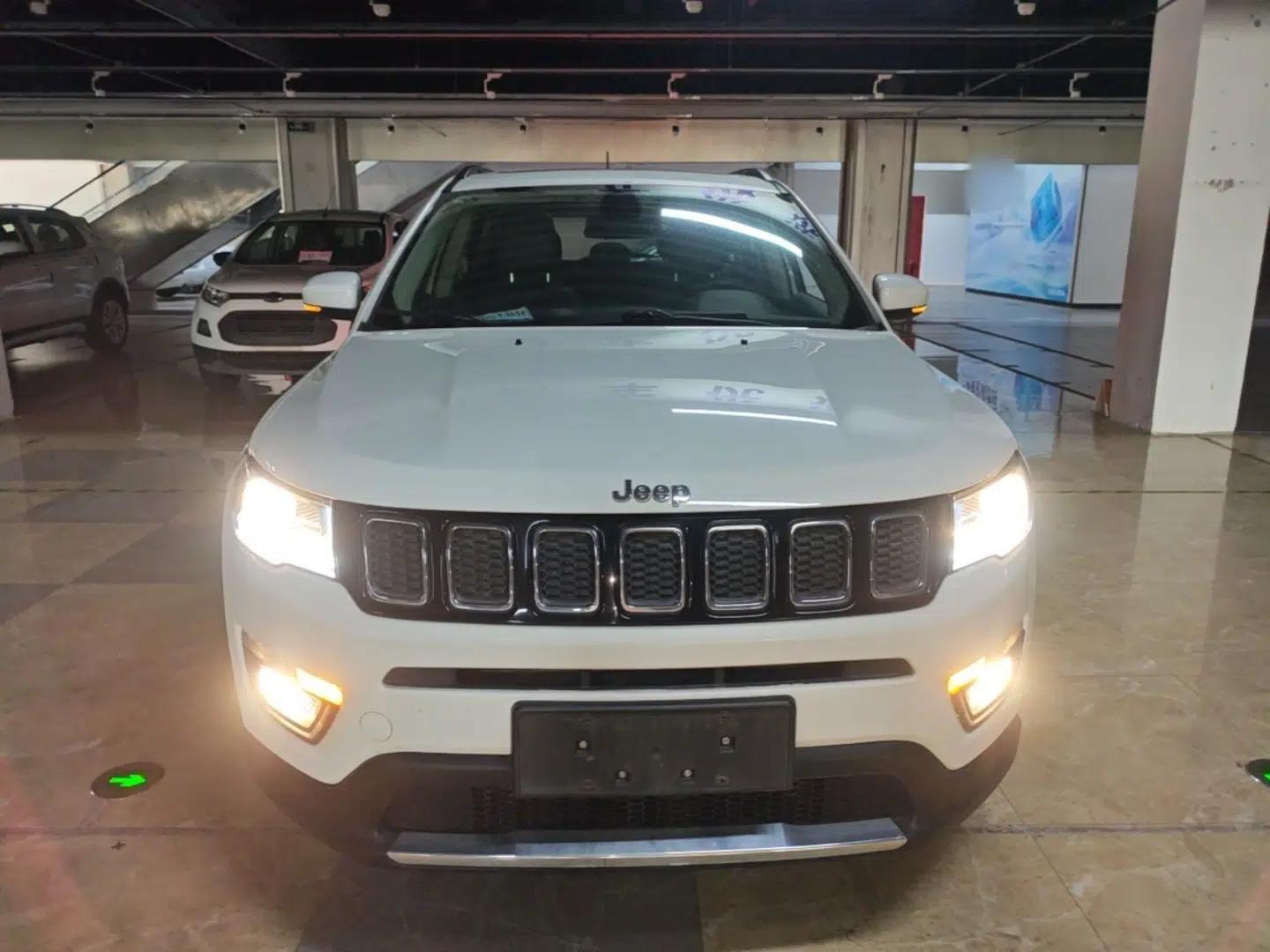 Jeep Compass 2017 200T Automatic Family Edition — миниатюра 2