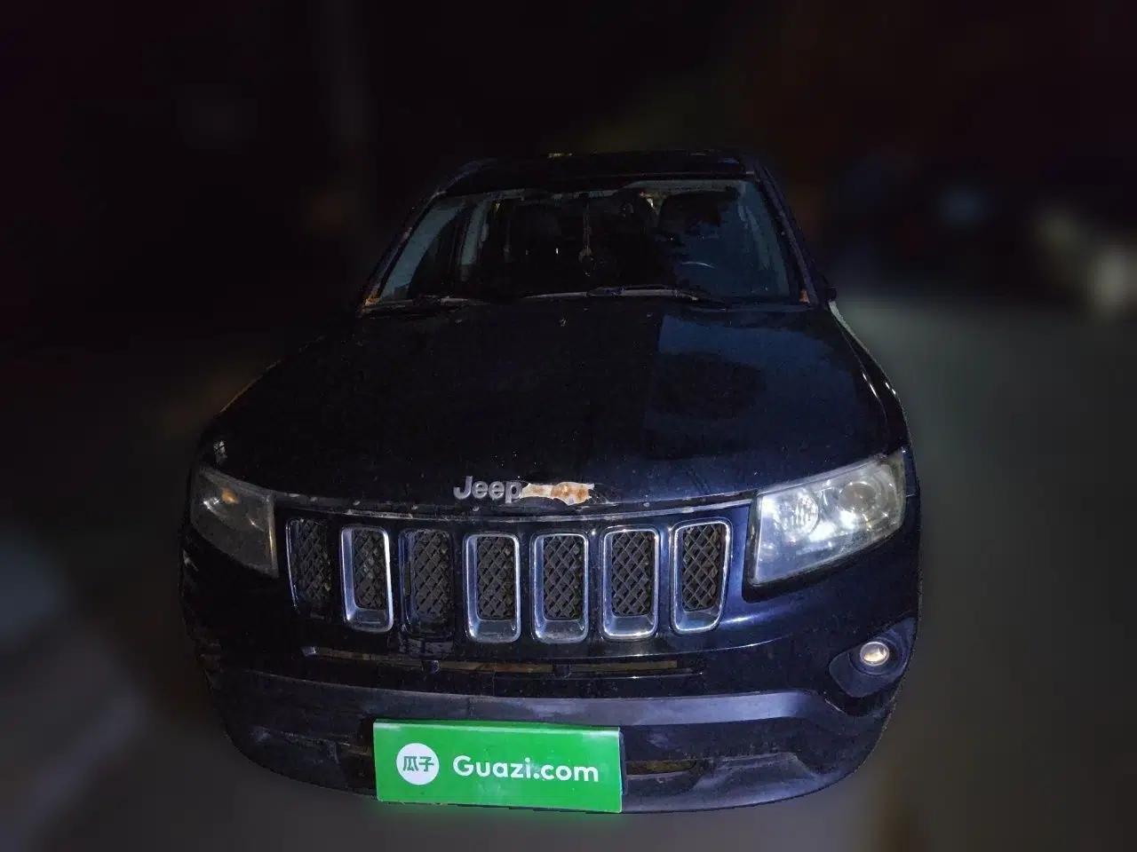 Jeep Compass 2013 2.0L two-wheel drive sport version — миниатюра 2