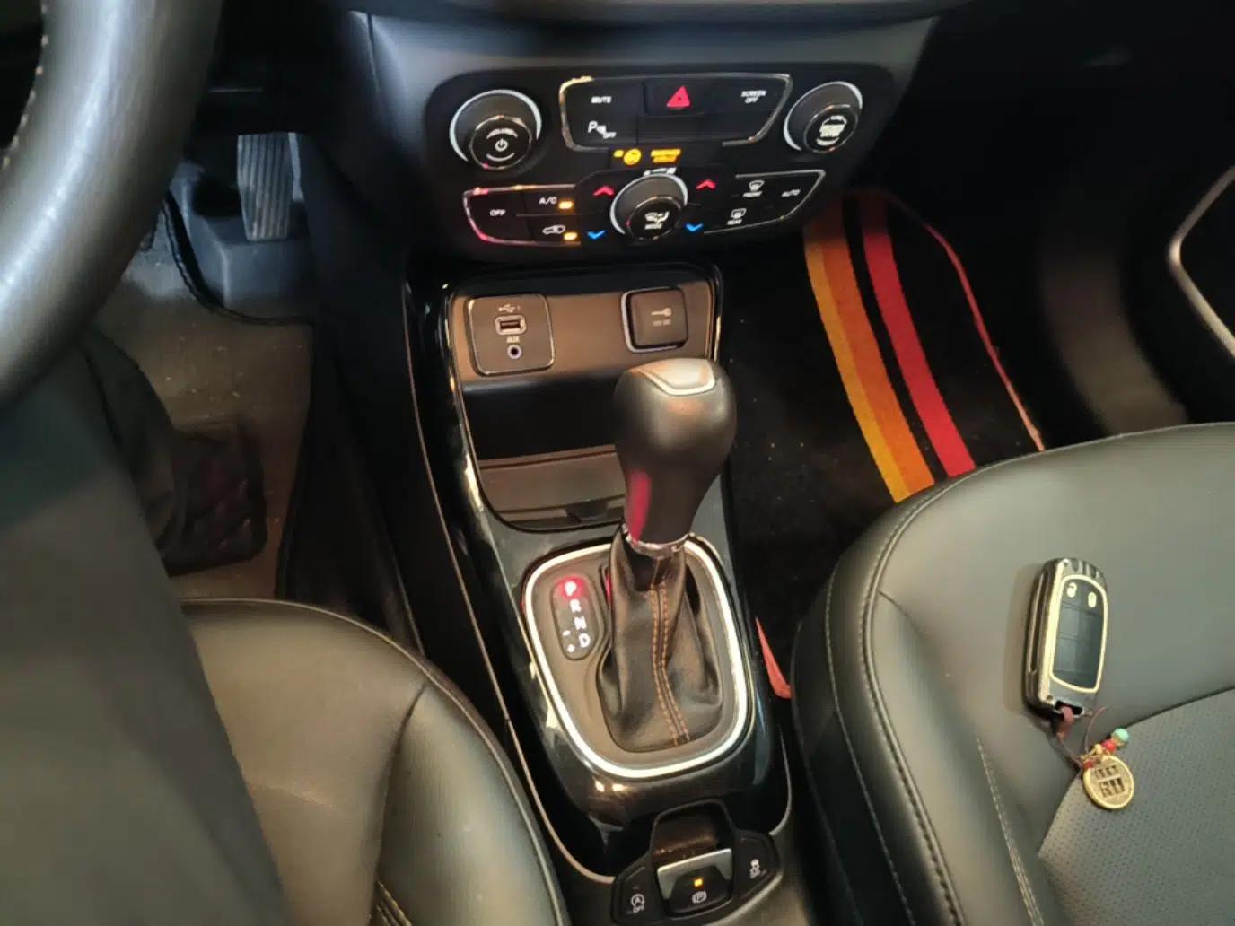 Jeep Compass 2019 220T Automatic Family Edition — миниатюра 16