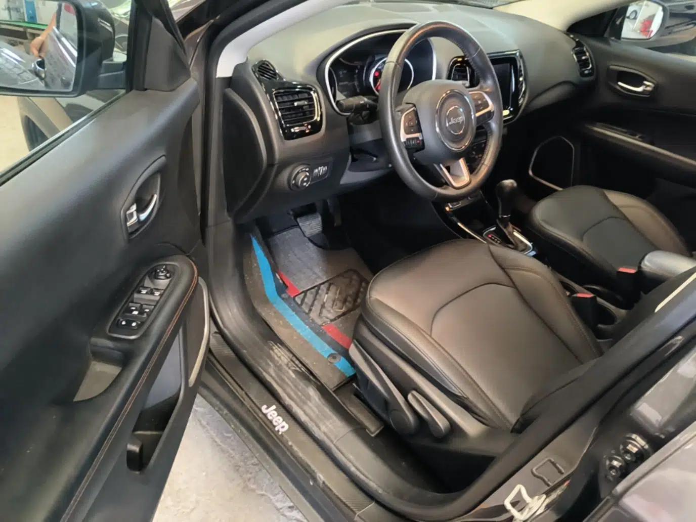 Jeep Compass 2019 220T Automatic Family Edition — миниатюра 18