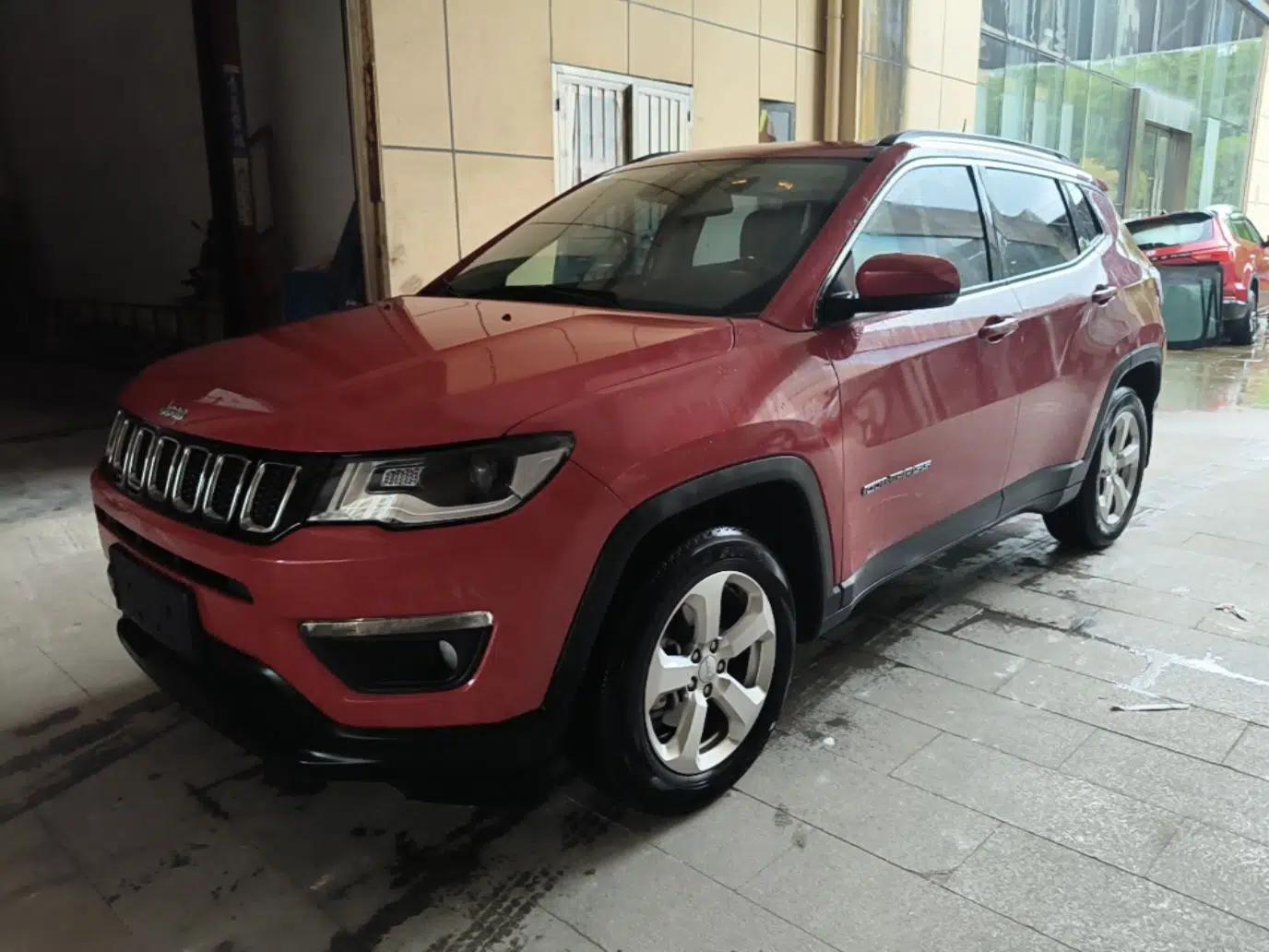 Jeep Compass 2017 200T Automatic Family Edition — миниатюра 1