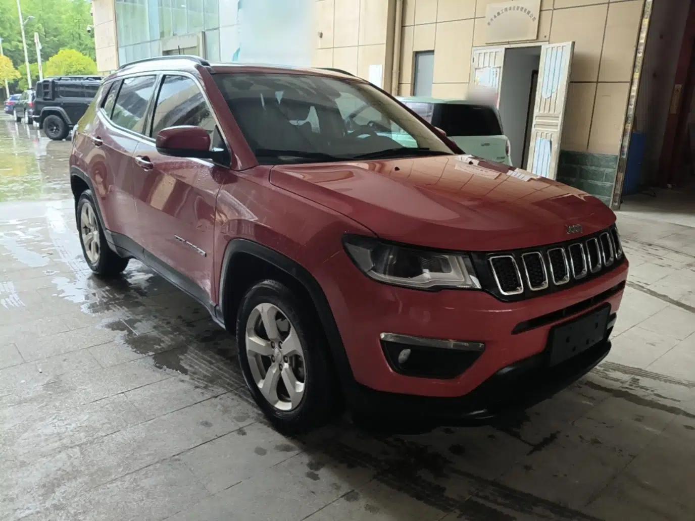 Jeep Compass 2017 200T Automatic Family Edition — миниатюра 3
