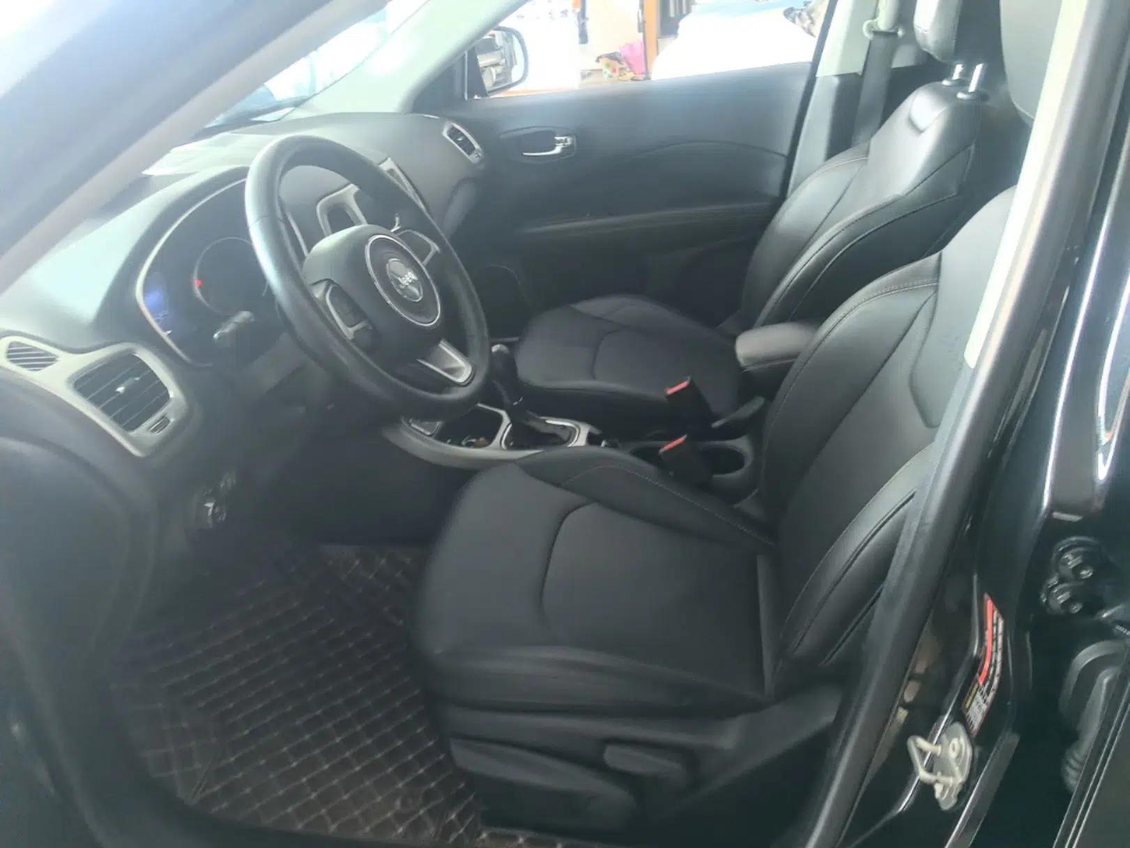 Jeep Compass 2017 200T Automatic Family Edition — миниатюра 17