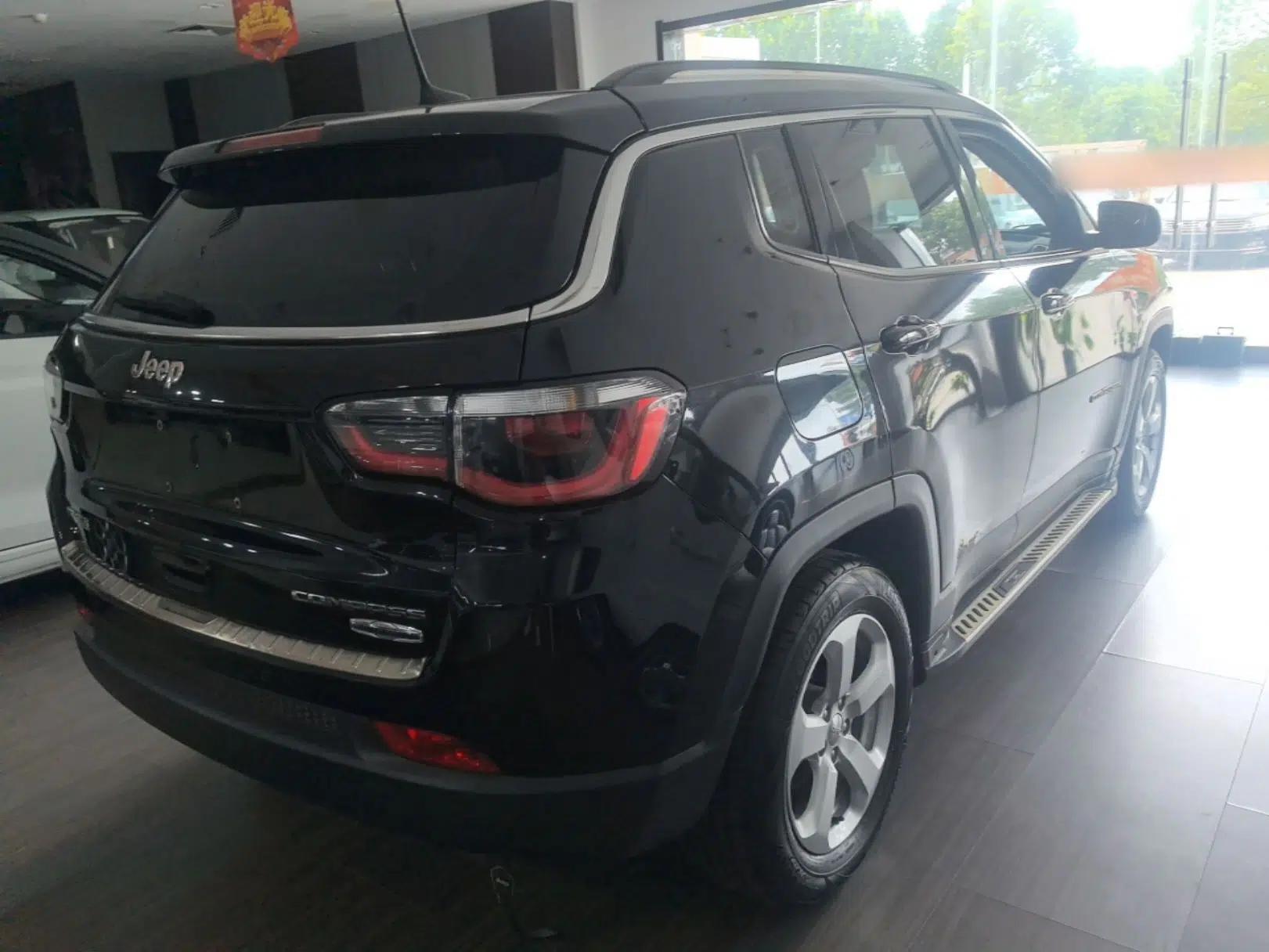 Jeep Compass 2017 200T Automatic Family Edition — миниатюра 6