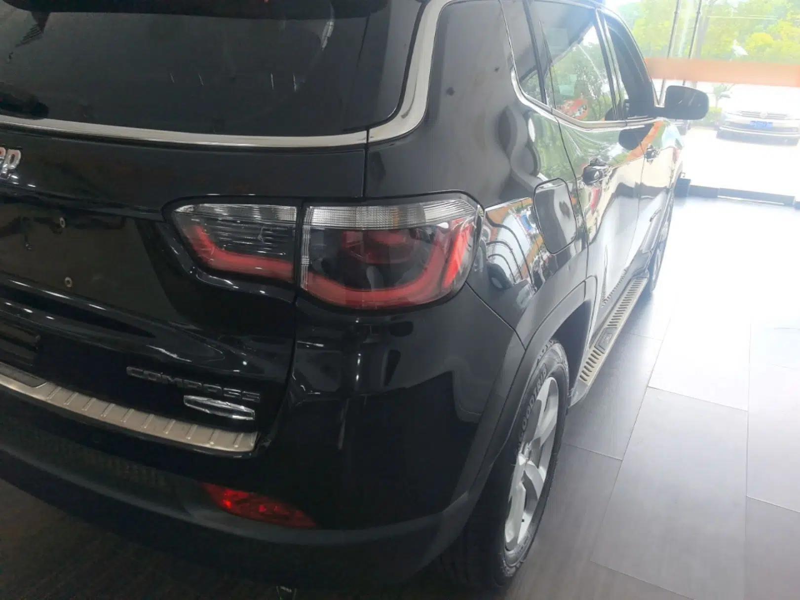 Jeep Compass 2017 200T Automatic Family Edition — миниатюра 9