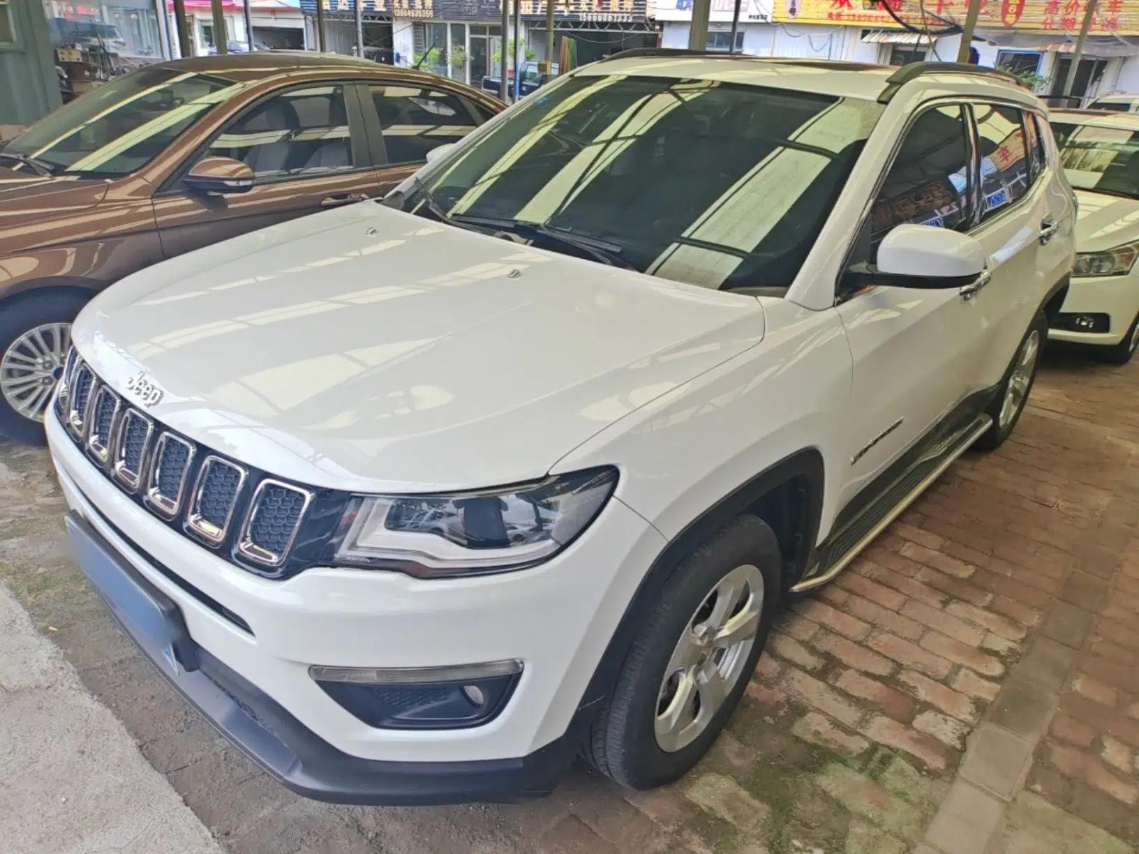 Jeep Compass 2017 200T Automatic Family Edition — миниатюра 1