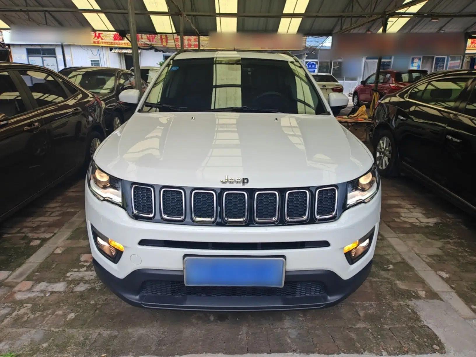 Jeep Compass 2017 200T Automatic Family Edition — миниатюра 2