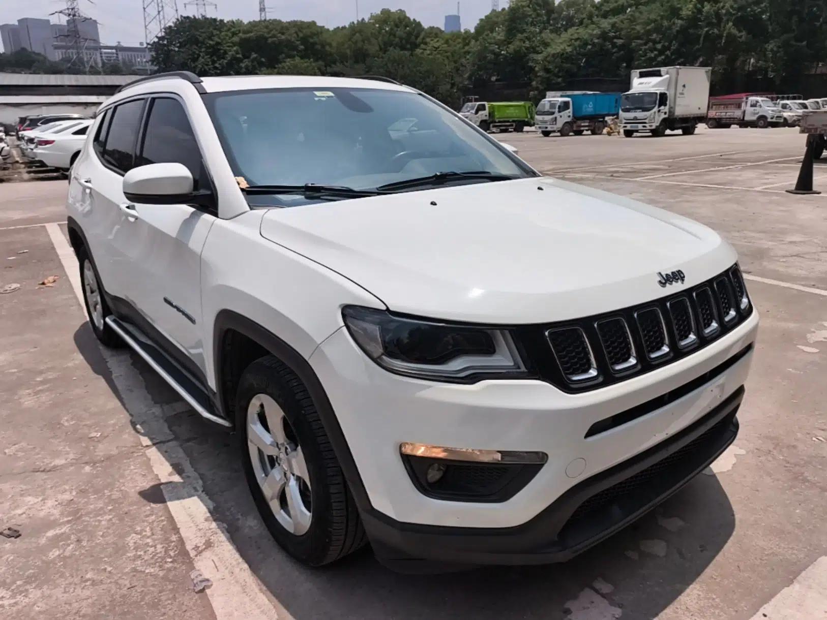 Jeep Compass 2017 200T Automatic Family Edition — миниатюра 3