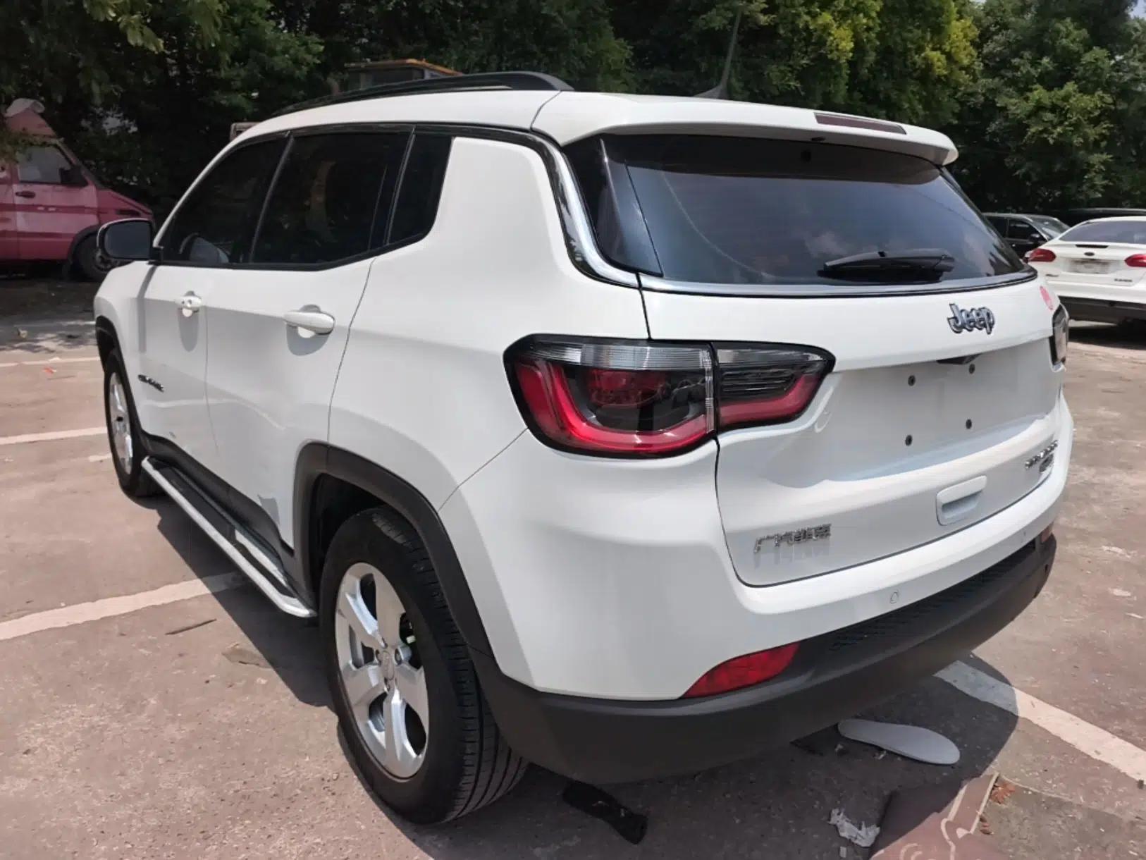 Jeep Compass 2017 200T Automatic Family Edition — миниатюра 4