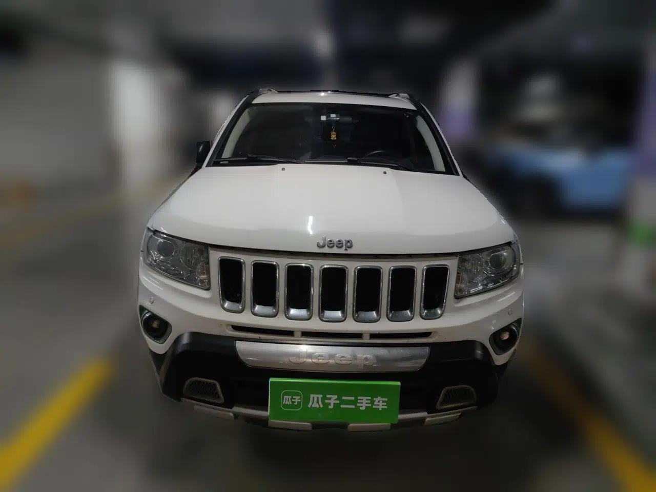 Jeep Compass 2013 2.4L four-wheel drive luxury version — миниатюра 2