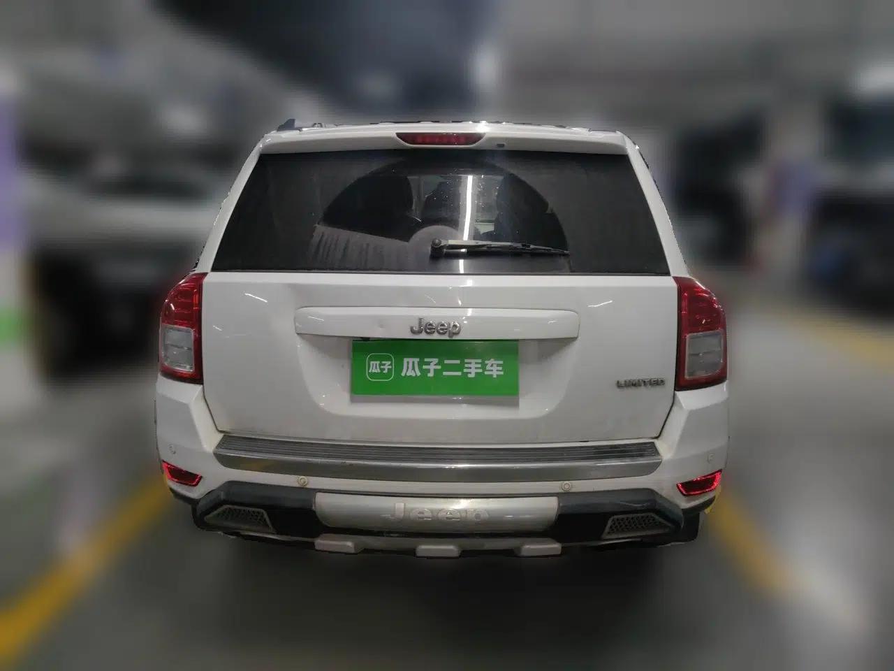 Jeep Compass 2013 2.4L four-wheel drive luxury version — миниатюра 5