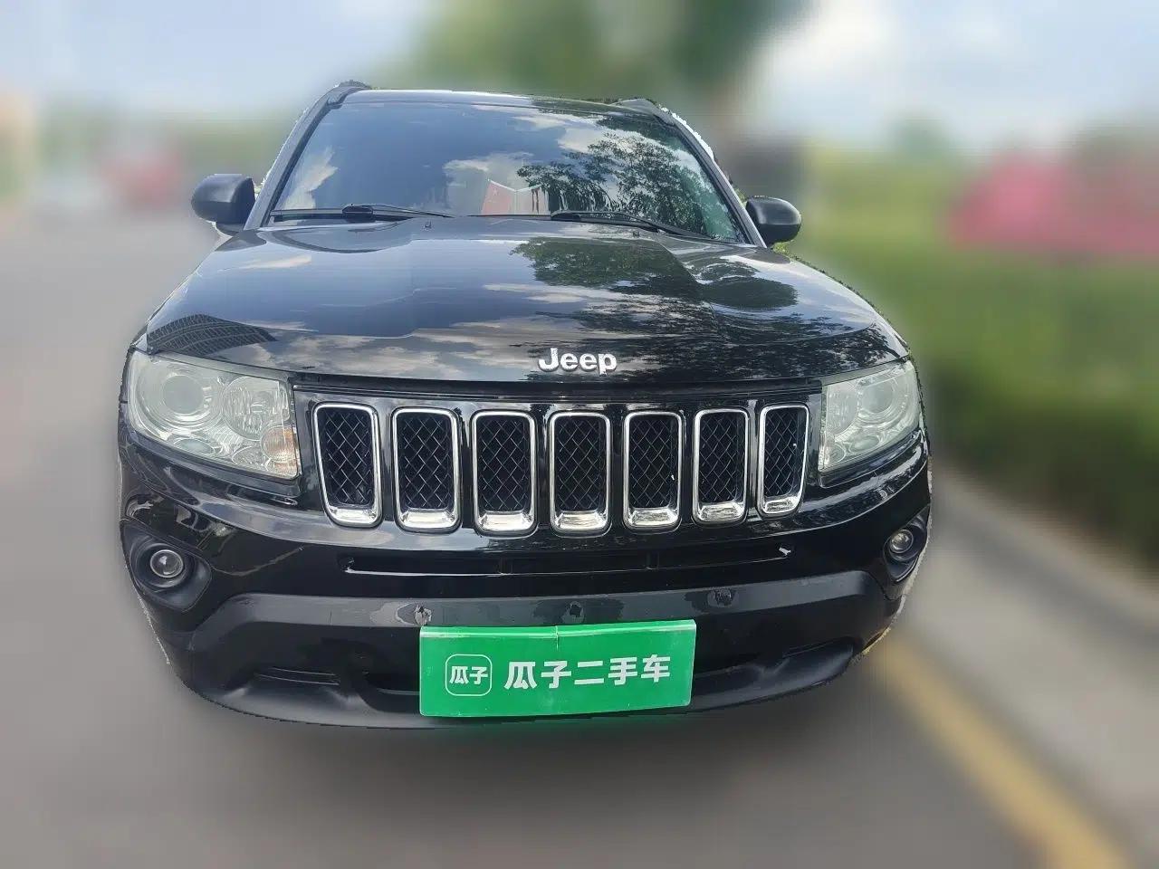 Jeep Compass 2013 2.4L four-wheel drive luxury version — миниатюра 2