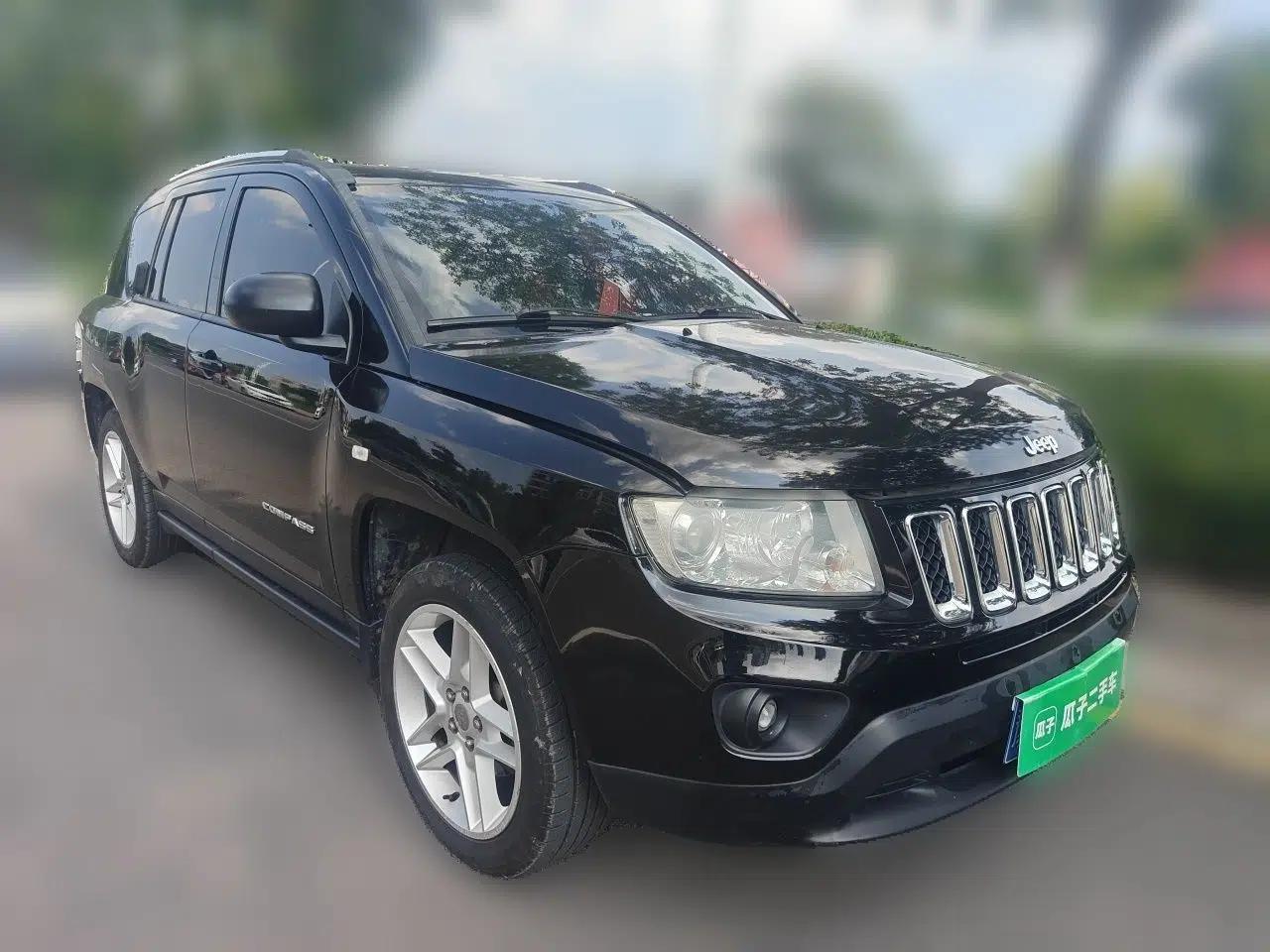 Jeep Compass 2013 2.4L four-wheel drive luxury version — миниатюра 3