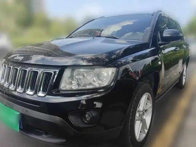 Jeep Compass 2013 2.4L four-wheel drive luxury version