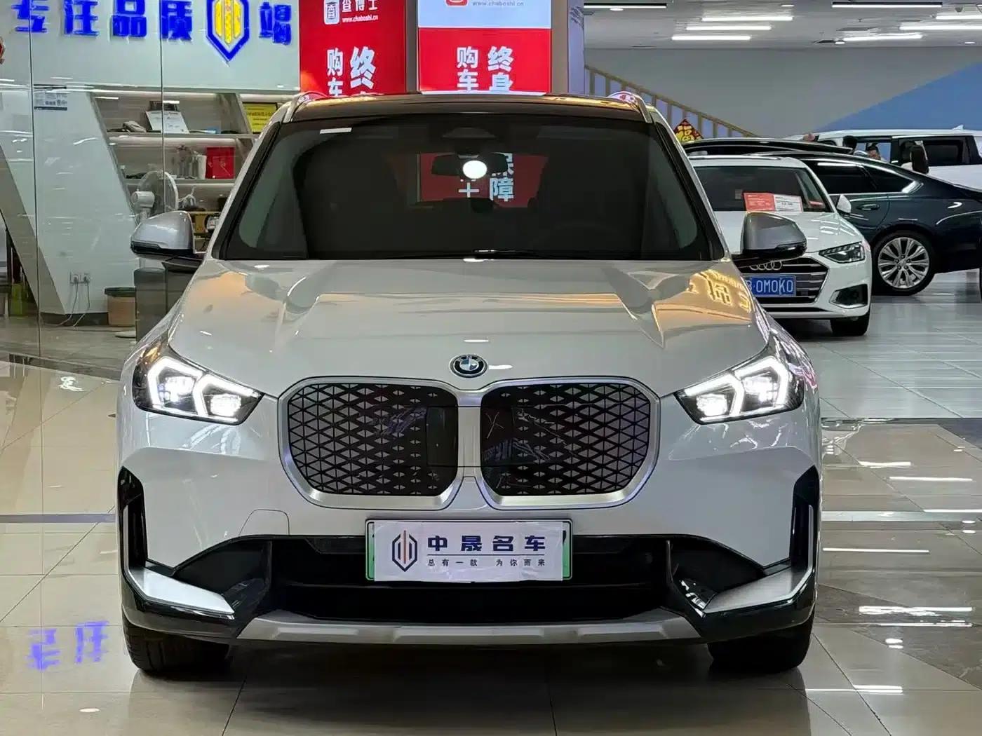 BMW iX1 2023 eDrive25L X Design Package — миниатюра 4