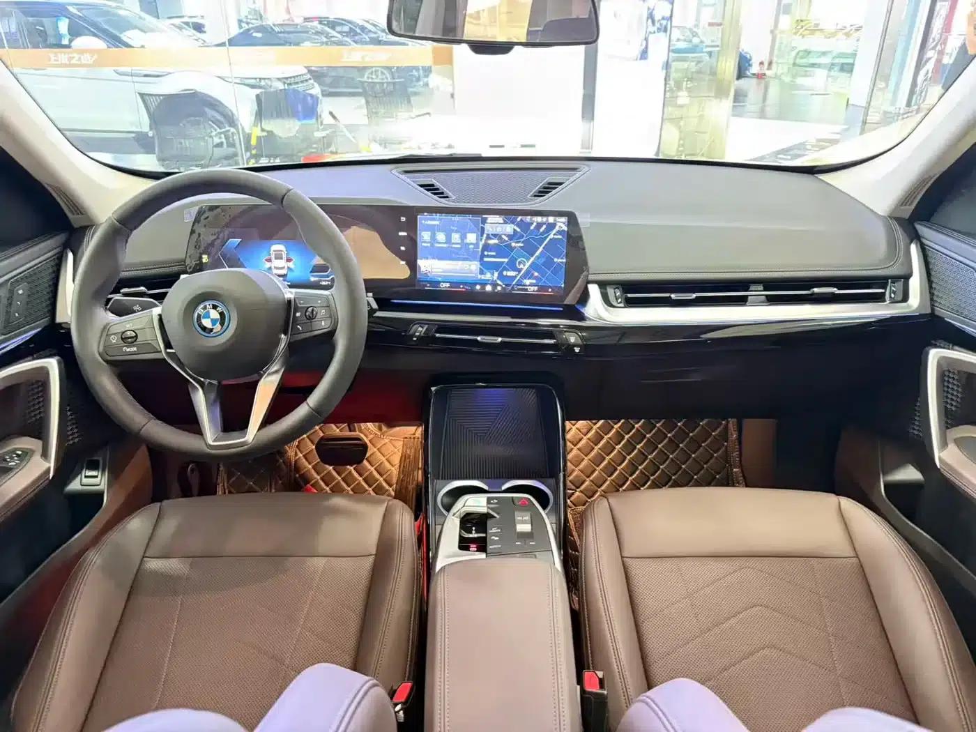 BMW iX1 2023 eDrive25L X Design Package — миниатюра 9
