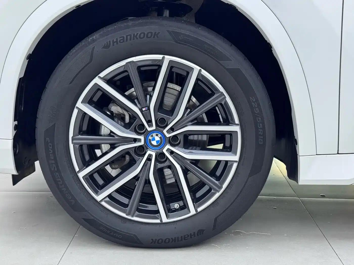 BMW iX1 2023 eDrive25L M Sport Package — миниатюра 16